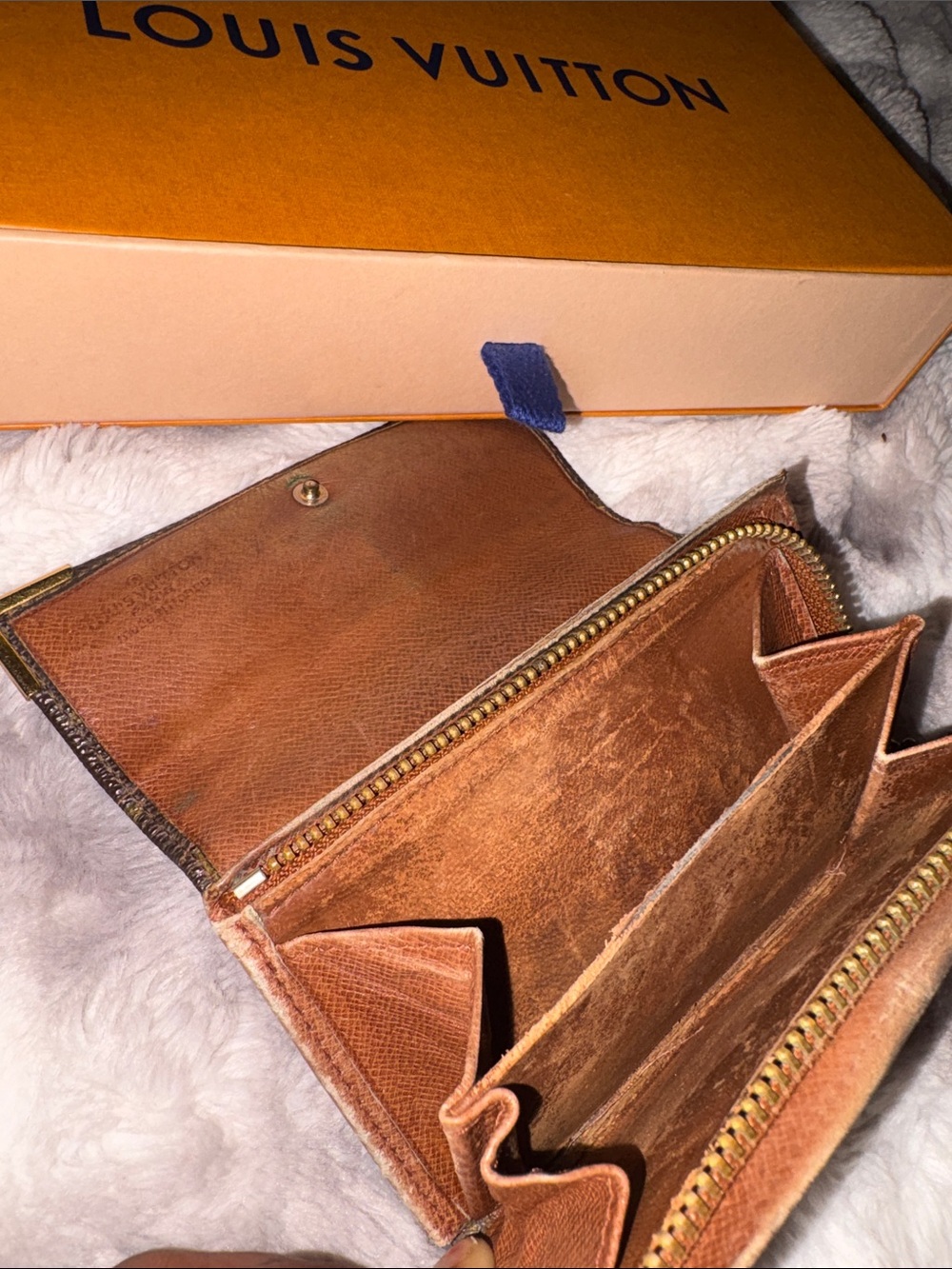 Louis Vuitton Monogram Canvas Compact Wallet - Brown/Gold Accents - Picture 3 of 5